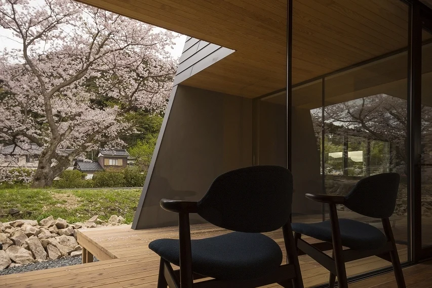 四季を愉しむ縁側のある平屋|the HOUSEの施工事例04