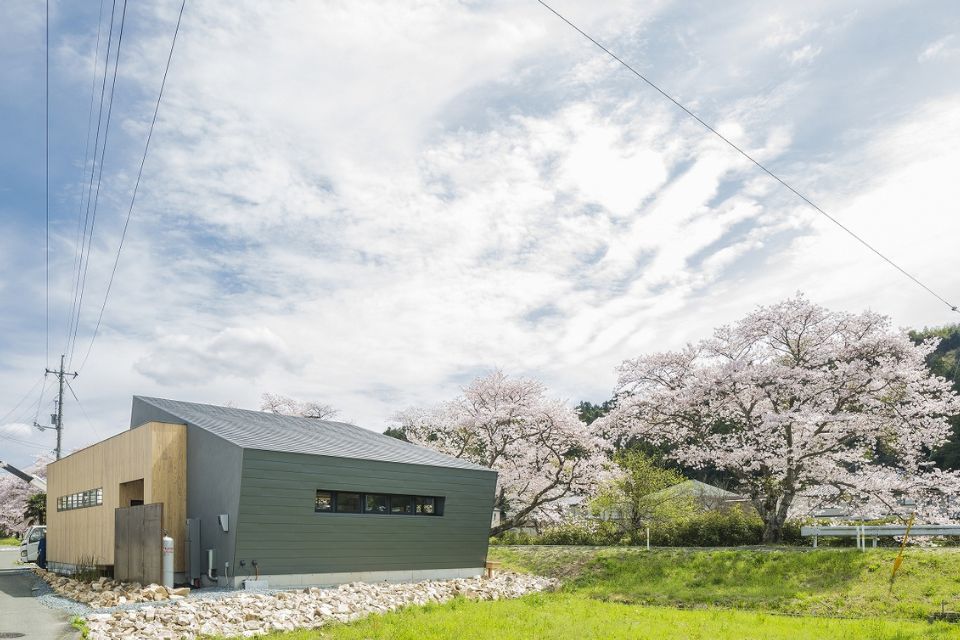 四季を愉しむ縁側のある平屋|the HOUSEの施工事例