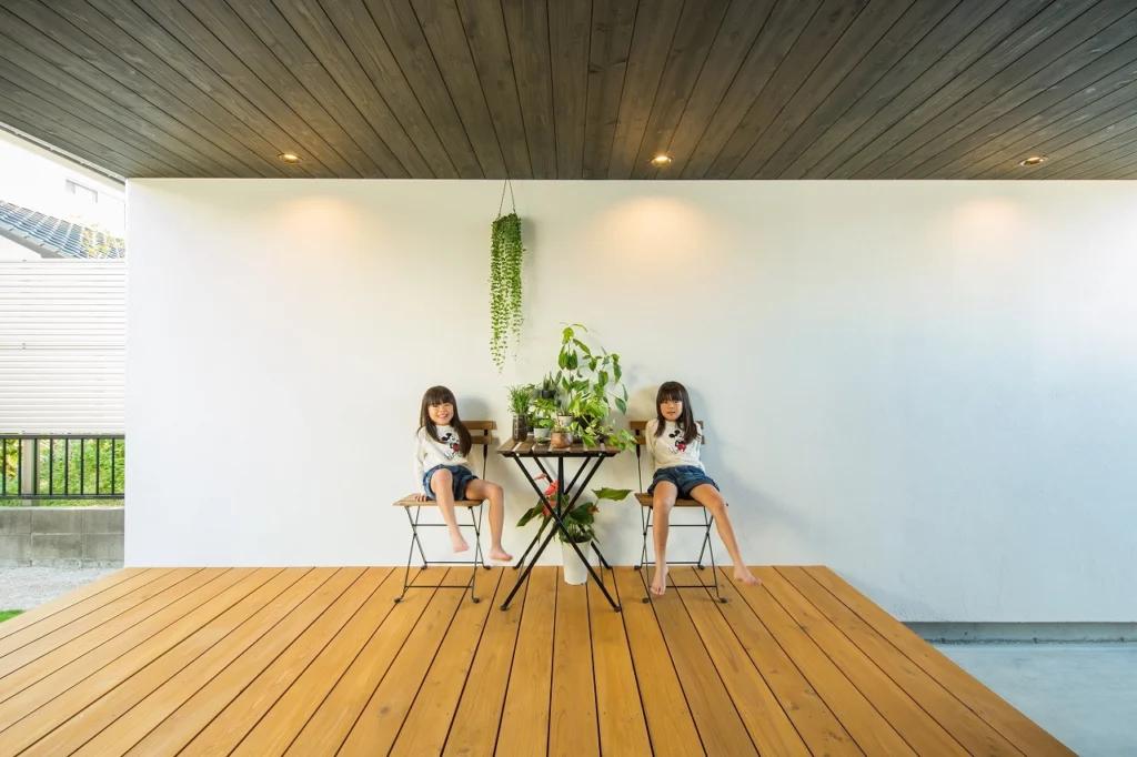 ガーデンデッキのある平屋|the HOUSEの施工事例03