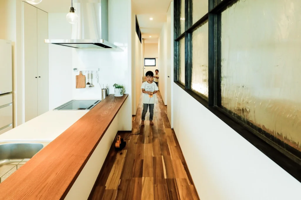一体感と連続性を感じる住まい|the HOUSEの施工事例05
