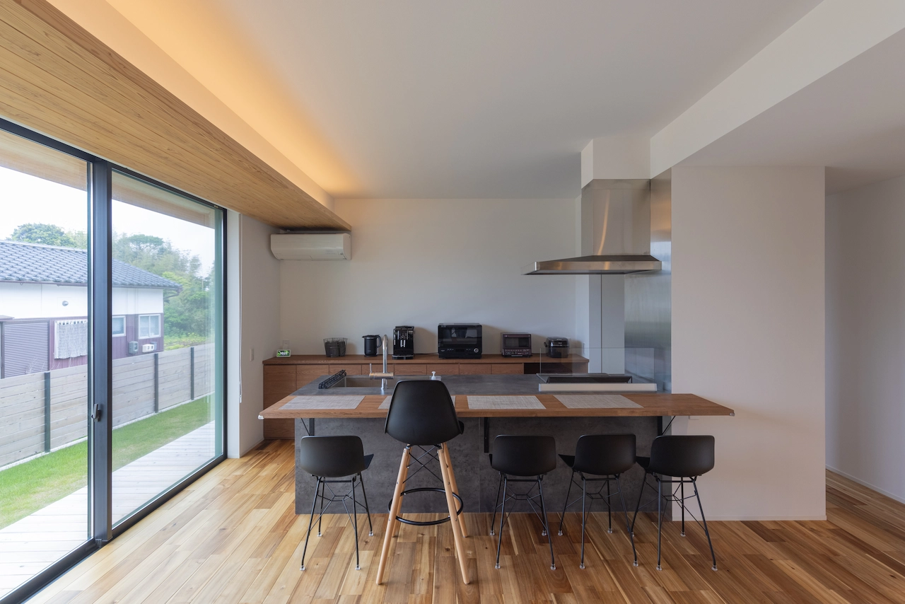 開放感溢れるシンプルな平屋|the HOUSEの施工事例05